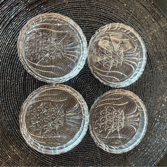 Pineapple 🍍 Clear Glass Coasters Ideal for Small Glasses or Candles! - Picture 4 of 4